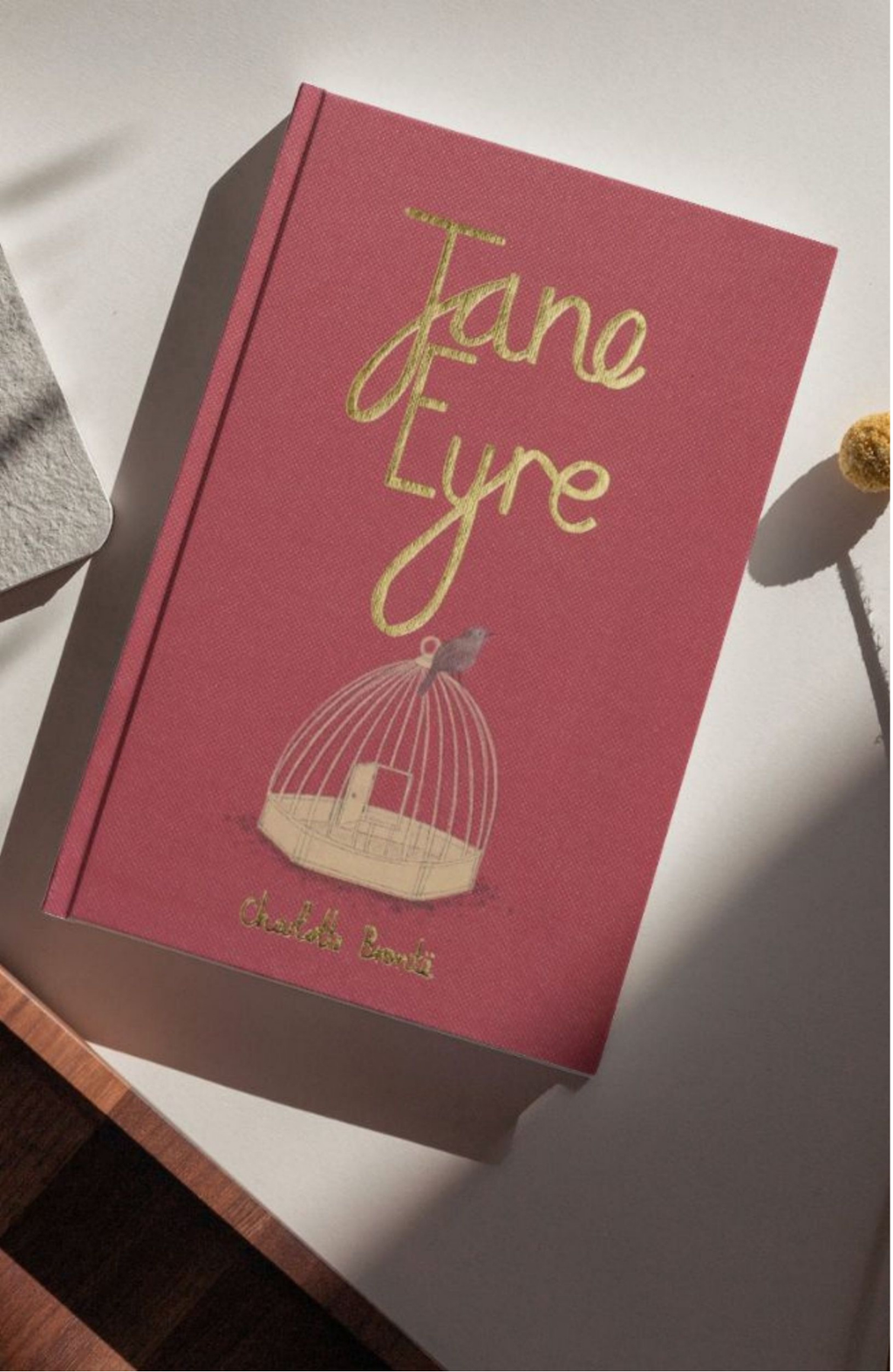Wordsworth Collectors Edition l Jane Eyre - Charlotte Brontë, an unforgettable journey of a young woman who seeks love, independence and integrity - Now only R219